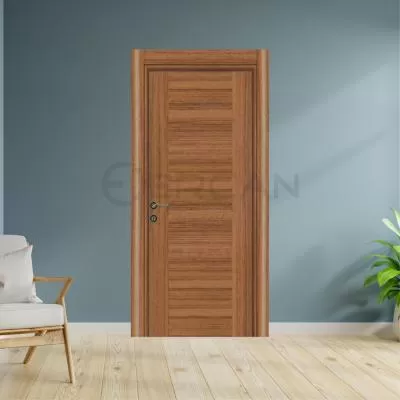 Interior Door With Wooden Appearance 502
